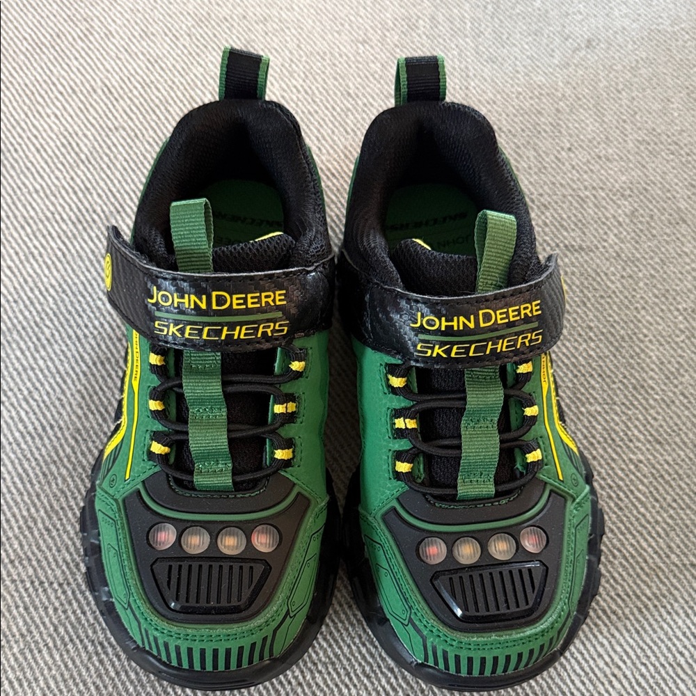 NWOT Size 12 John Deere x Skechers Kids' Green Light-Up Athletic Sneakers
